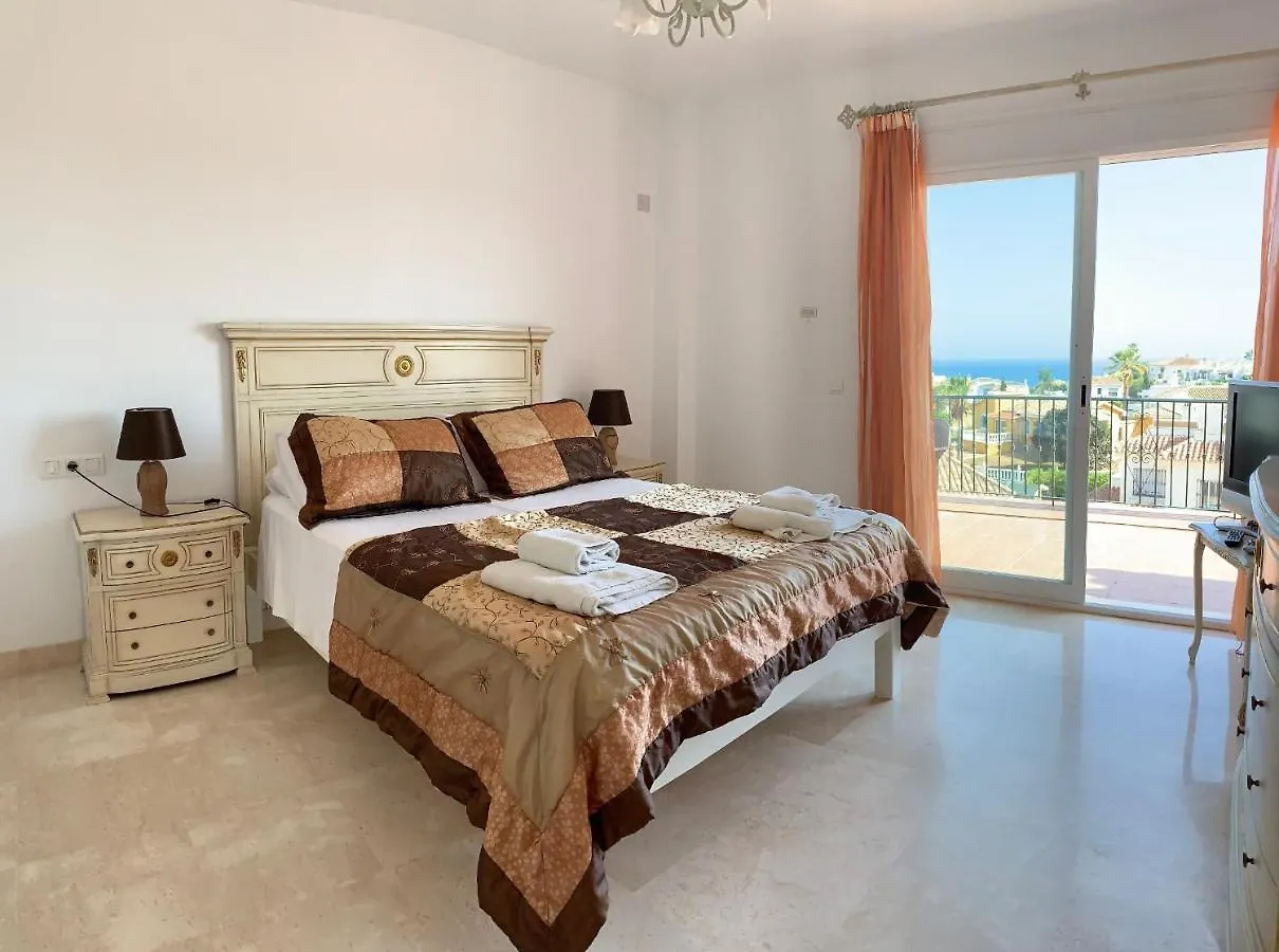 Beautiful Villa Walking Distance To Beach El Faro Fuengirola