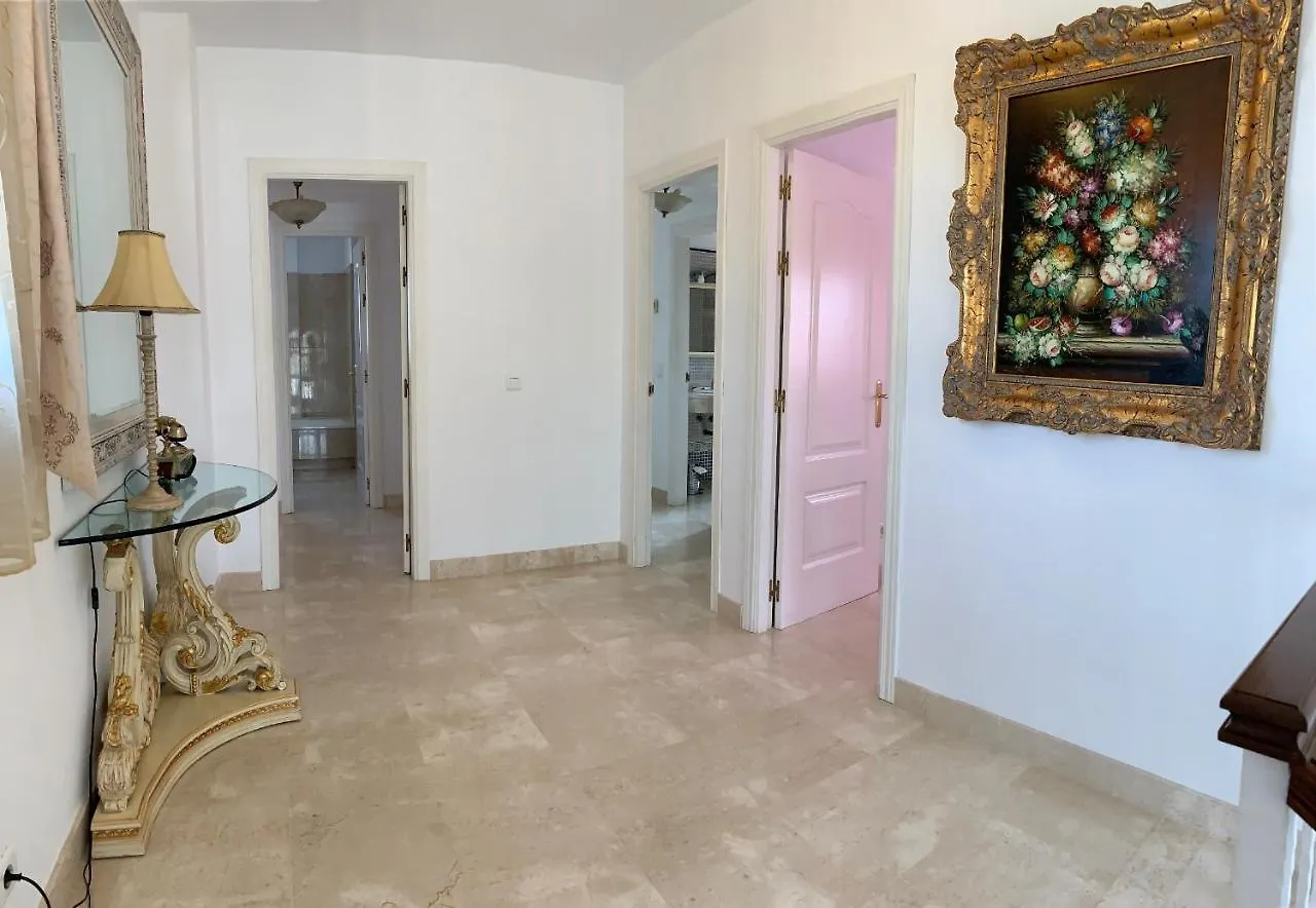 Beautiful Villa Walking Distance To Beach El Faro Fuengirola