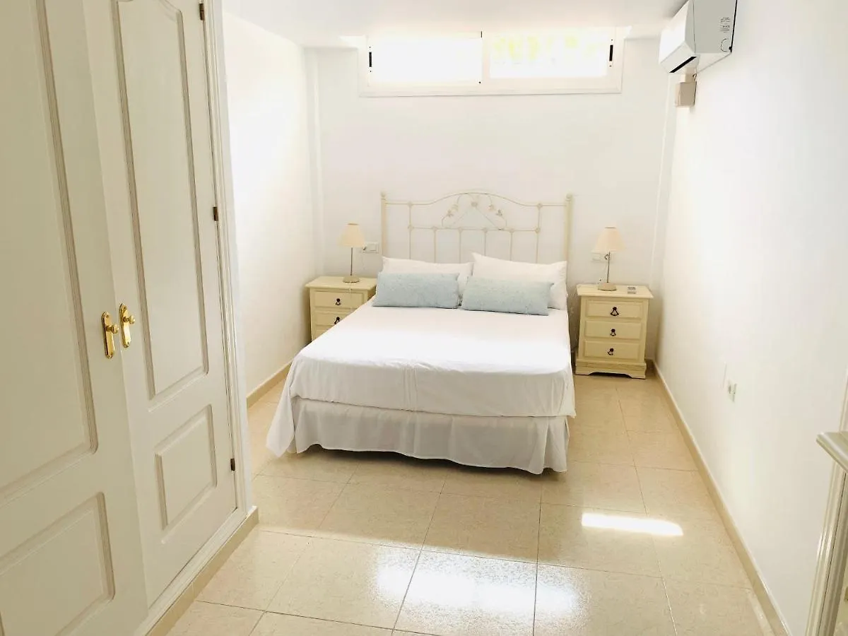 Beautiful Villa Walking Distance To Beach El Faro Fuengirola
