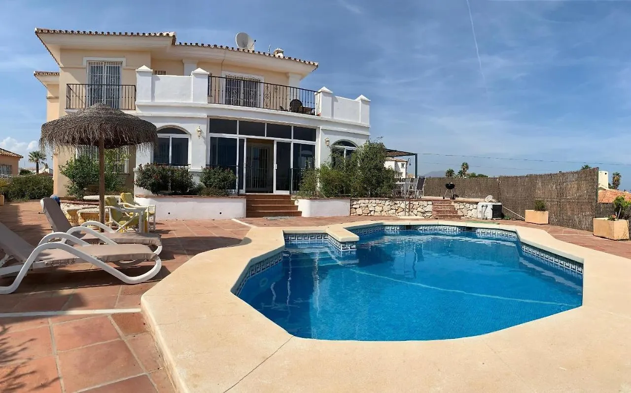 Beautiful Villa Walking Distance To Beach El Faro Fuengirola